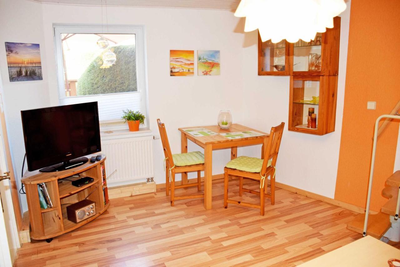 Ferienhaus Zum Hafen In Altefaehr Exteriér fotografie