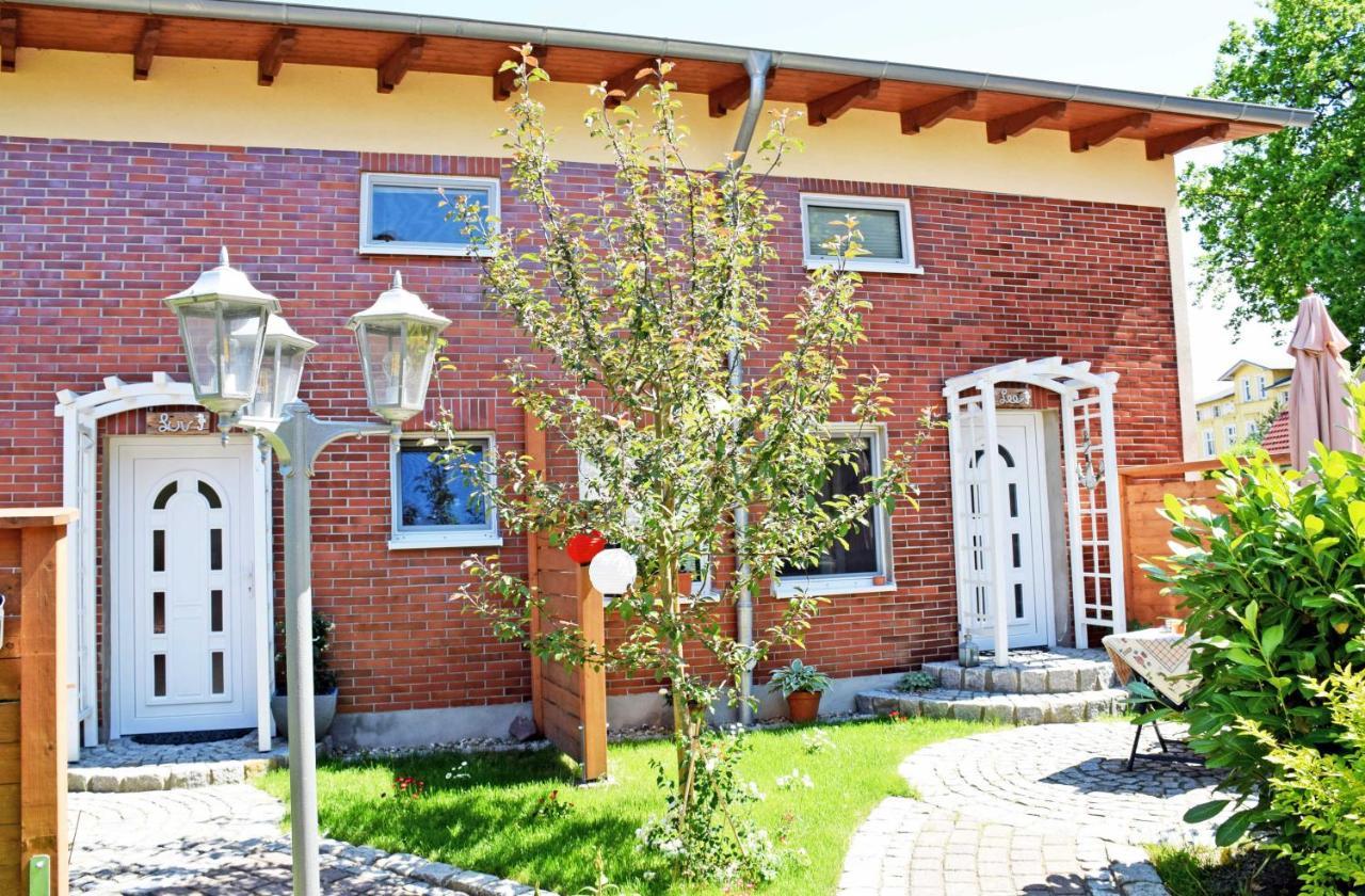 Ferienhaus Zum Hafen In Altefaehr Exteriér fotografie
