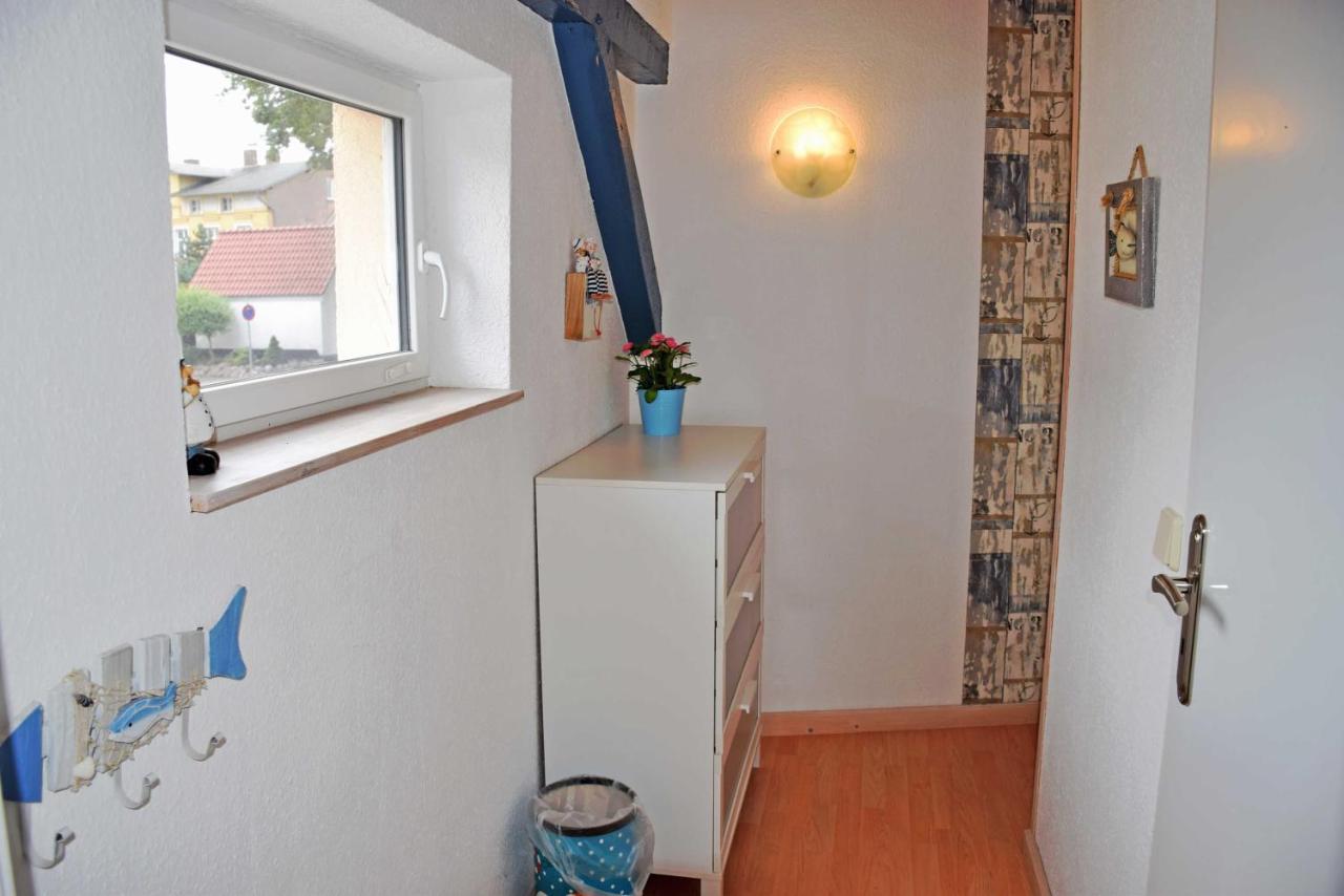 Ferienhaus Zum Hafen In Altefaehr Exteriér fotografie