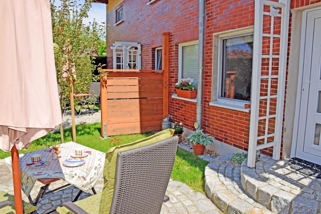Ferienhaus Zum Hafen In Altefaehr Exteriér fotografie