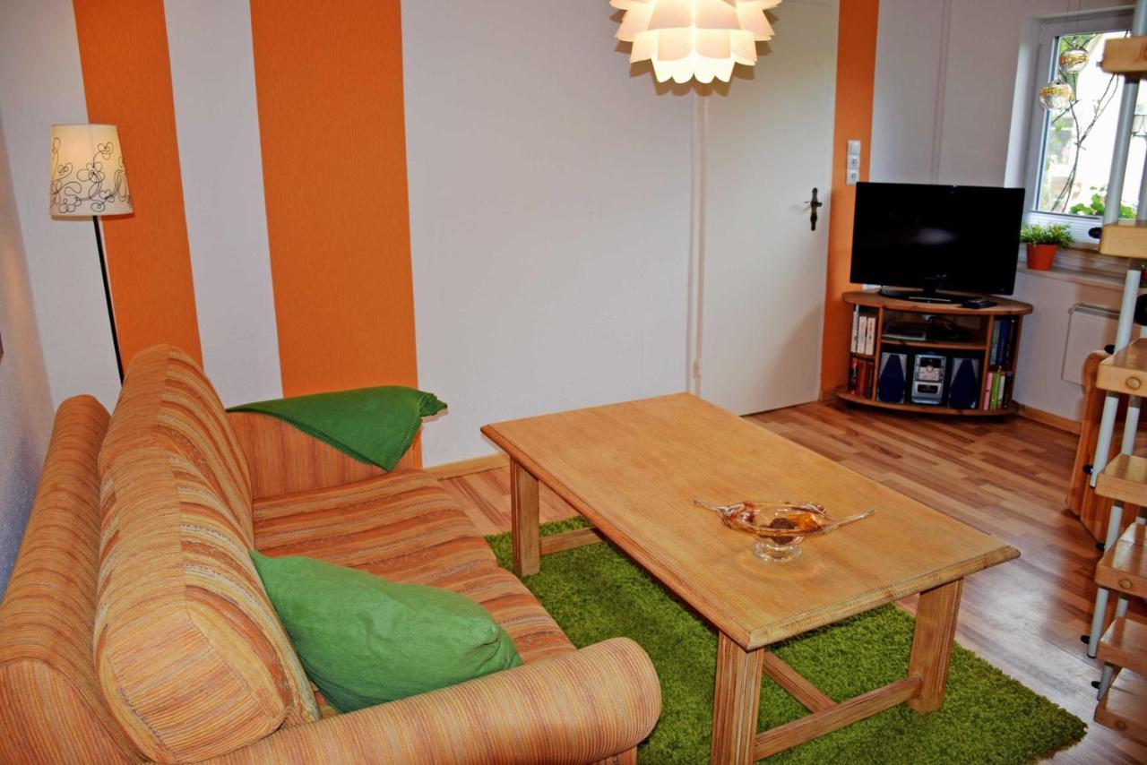 Ferienhaus Zum Hafen In Altefaehr Exteriér fotografie