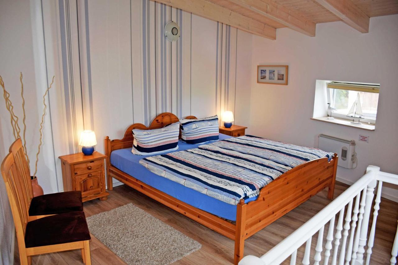 Ferienhaus Zum Hafen In Altefaehr Exteriér fotografie